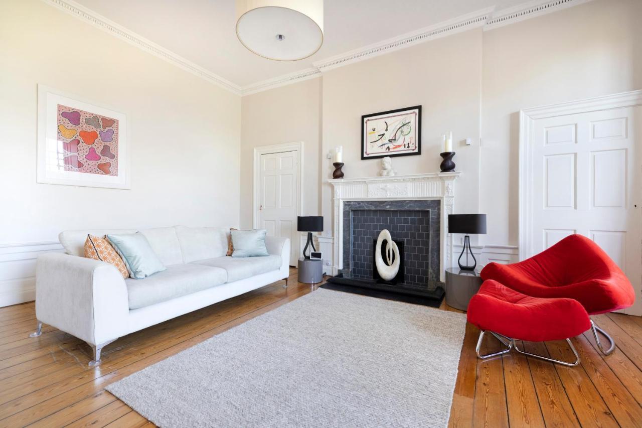 Joivy Contemporary Flat In The New Town Apartment Edinburgh Exterior photo