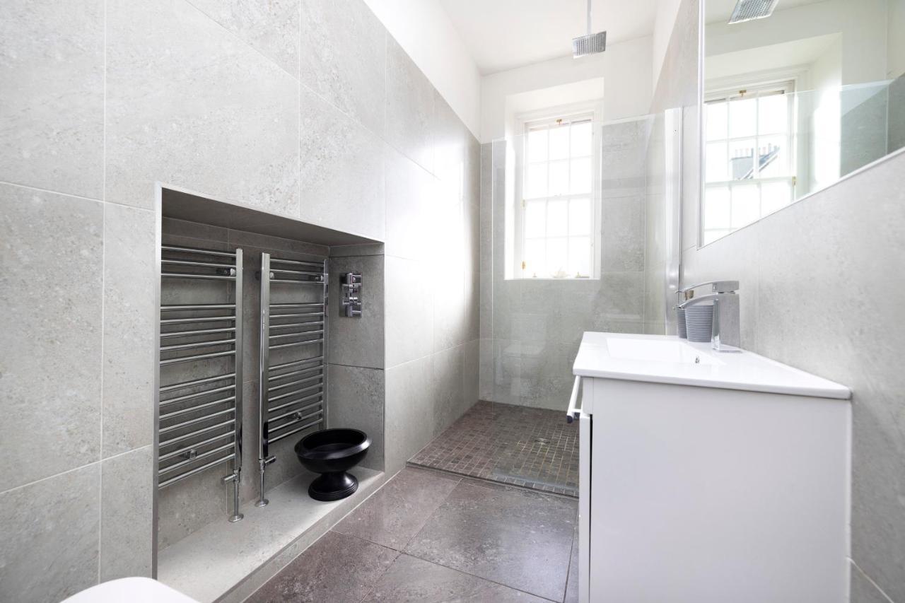 Joivy Contemporary Flat In The New Town Apartment Edinburgh Exterior photo