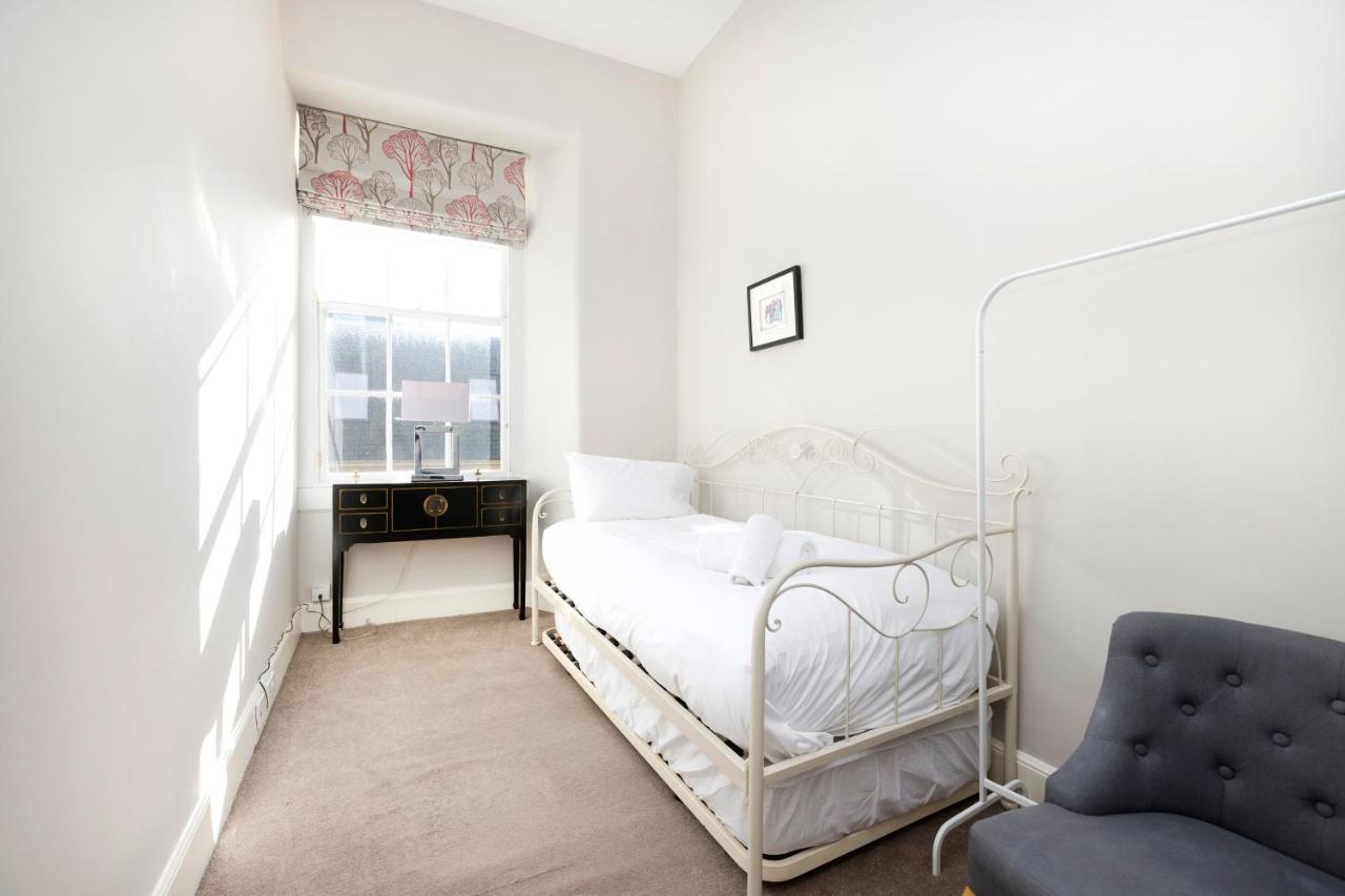 Joivy Contemporary Flat In The New Town Apartment Edinburgh Exterior photo